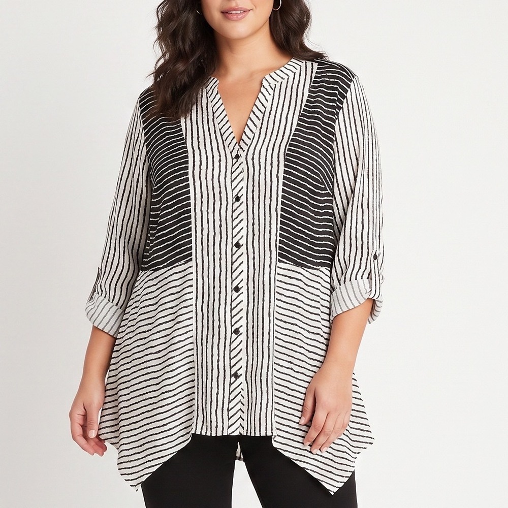 Notations Blouse Woman 2X Black White Wavy Stripe Button-Down NEW